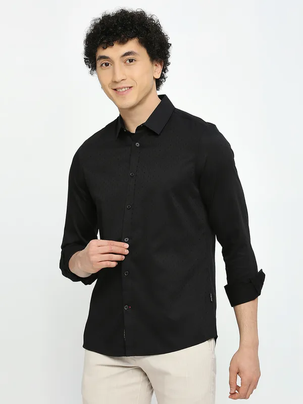 Being Human Men Slim Fit Shirts-Black