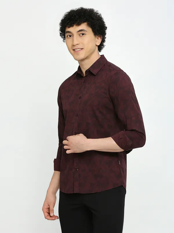 Being Human Clothing Men Slim Fit Shirts-Wine