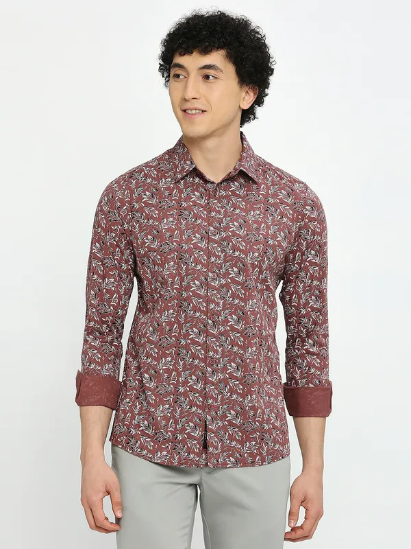 Being Human Men Slim Fit Shirts-Light Maroon