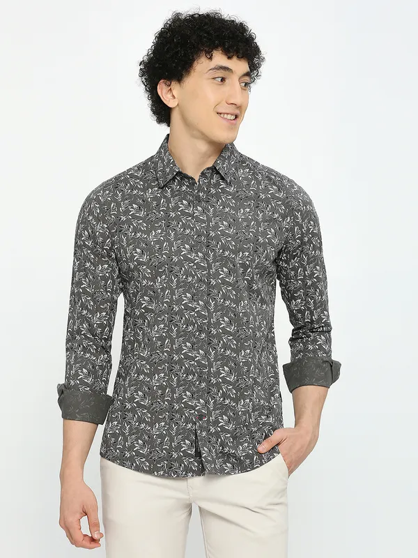 Being Human Men Slim Fit Shirts-Light Olive