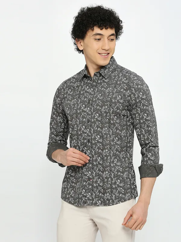 Being Human Men Slim Fit Shirts-Light Olive