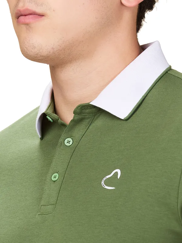 Being Human Men Green Solid Polo Neck T-Shirt