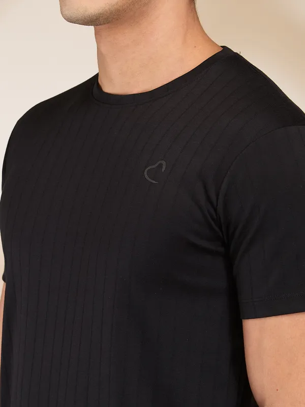 Being Human Clothing Men Black Solid Crew Neck T-Shirt