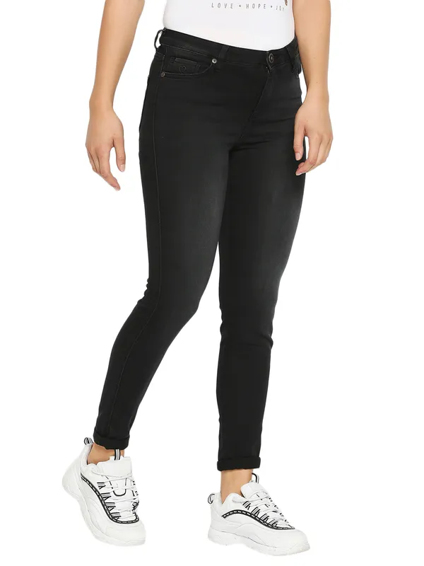 Being Human Clothing Women Skinny Fit Denim-Black Tone