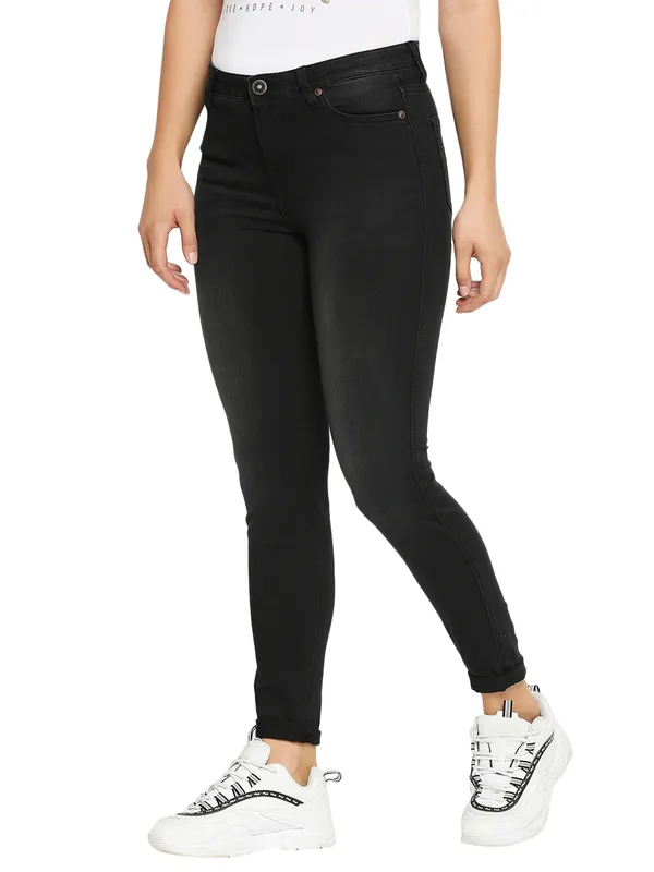 Being Human Clothing Women Skinny Fit Denim-Black Tone