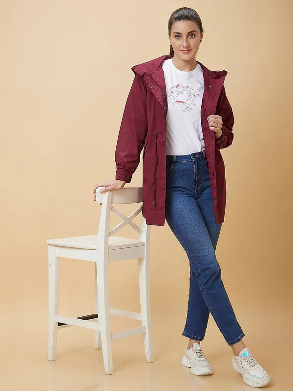Being Human Clothing Women Easy Fit Hoody Neck T-Shirts Maroon
