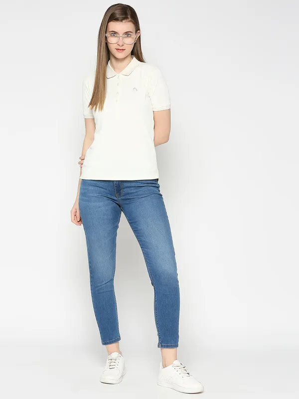 Being Human Clothing Women Semi Fit T-Shirts-White