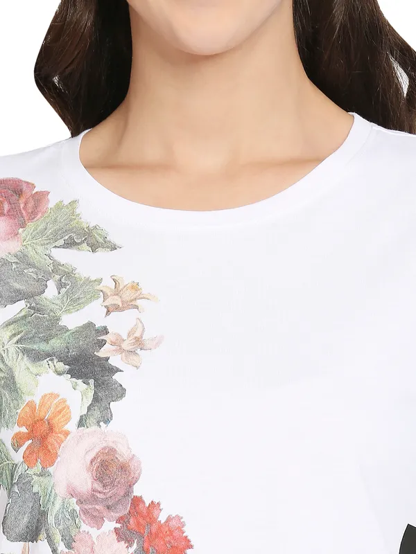Being Human Boxy Crop Fit  Women Crew Neck T-Shirts-White
