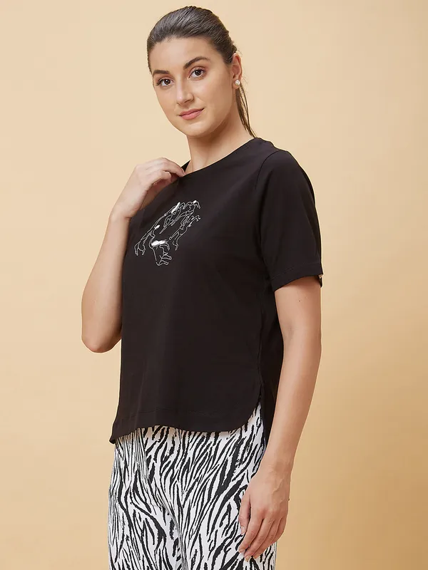 Being Human Clothing Women Boxy Fit Crew Neck T-Shirts Black