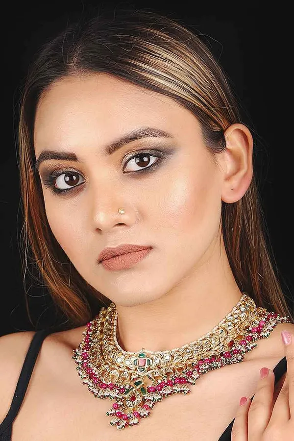 Red & Green Kundan Jadai Choker