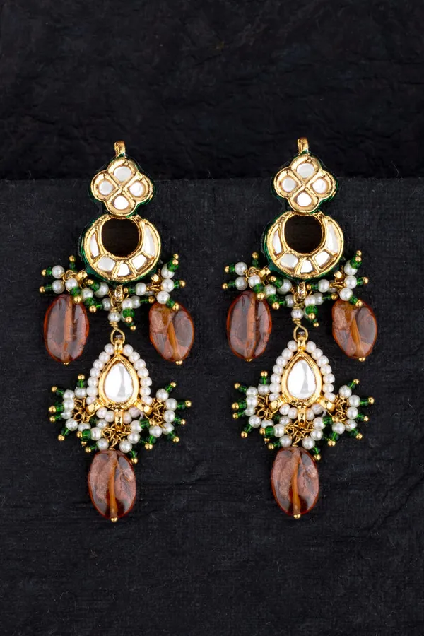 Chand Biya Garnet Kundan Earrings