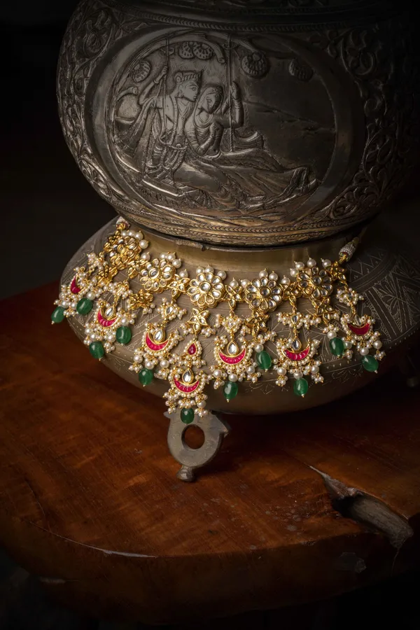 Red Biya With Pearl & Emeralds Kundan Choker
