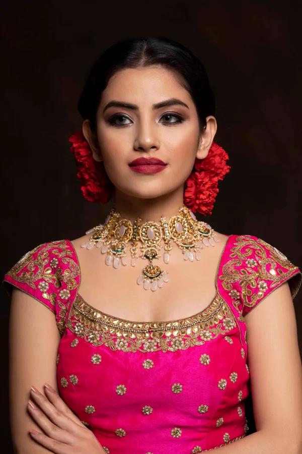 Rose Quartz Kundan Choker