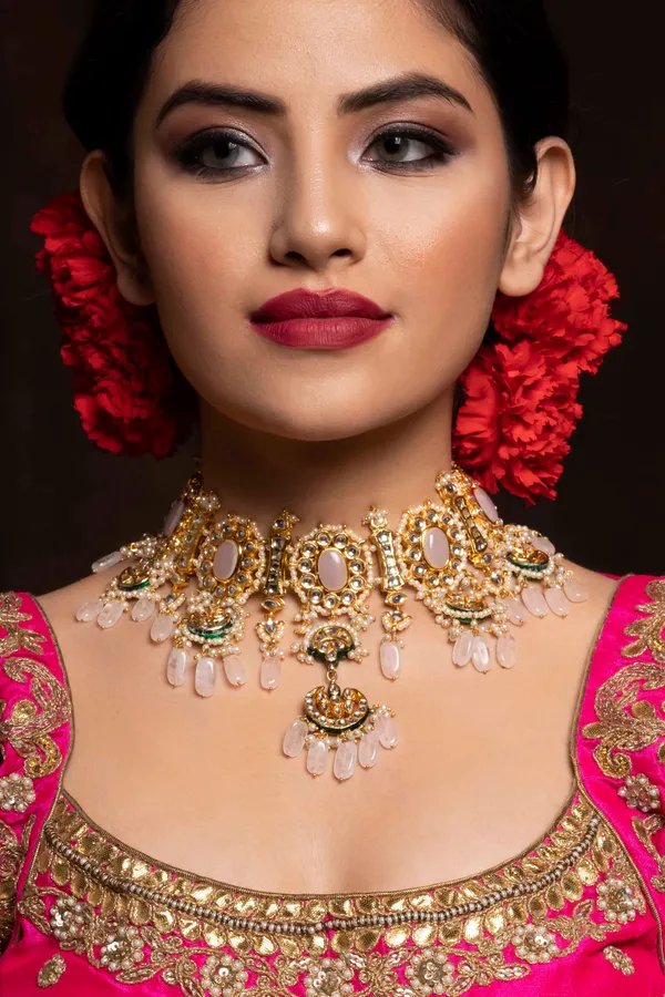 Rose Quartz Kundan Choker
