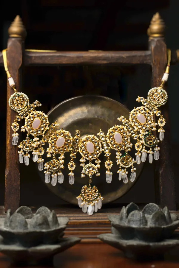 Rose Quartz Kundan Choker
