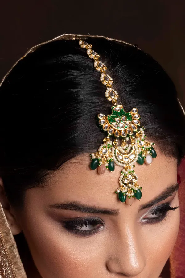 Green Meenakari With Pearl Kundan Maang Tikka