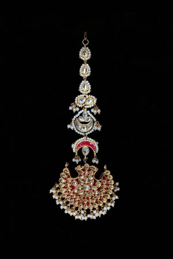 Red Meenakari Pearl & Kundan Maang Tikka