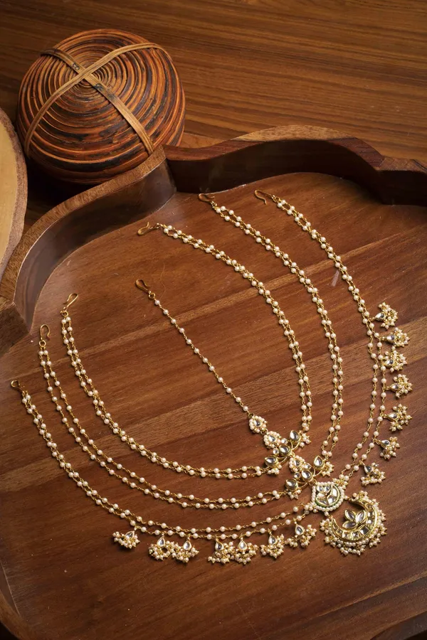 Kundan & Pearl Multi String Matha Patti