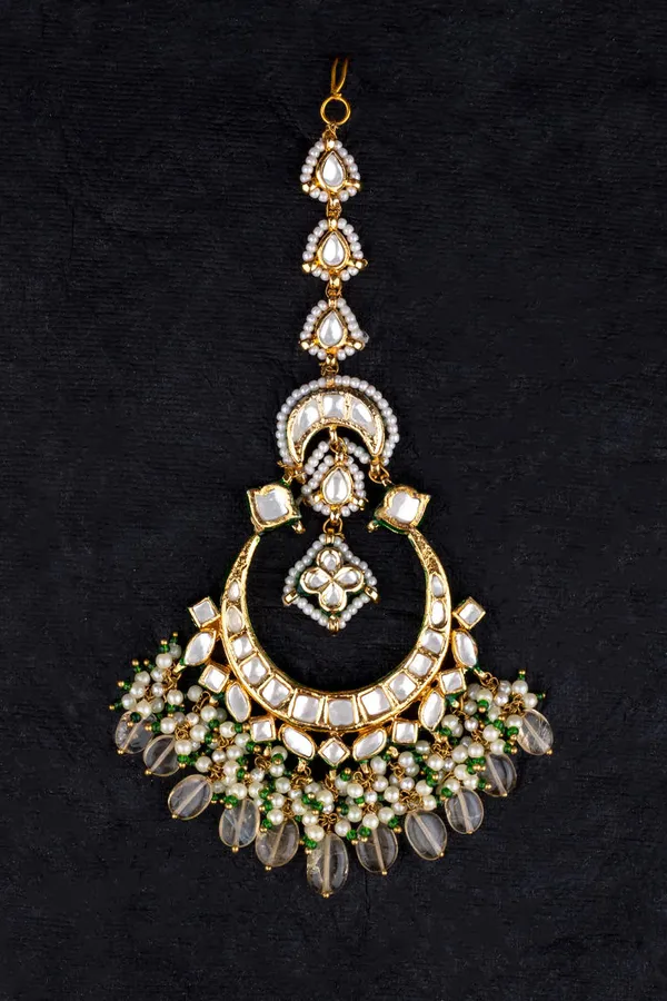 Pearl & Kundan Chandmilan Passa