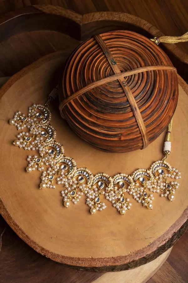 Pearls Chand Kundan Necklace