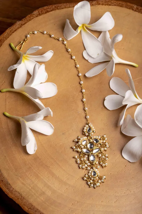 Pearl & Kundan String Maang Tikka