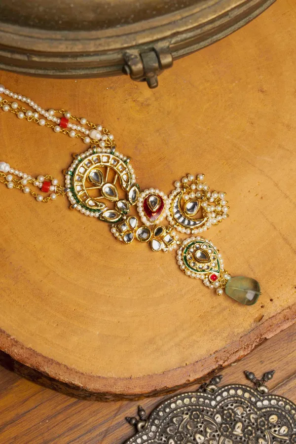 Red & Green Meenkari Barium Asymetric Kundan Necklace