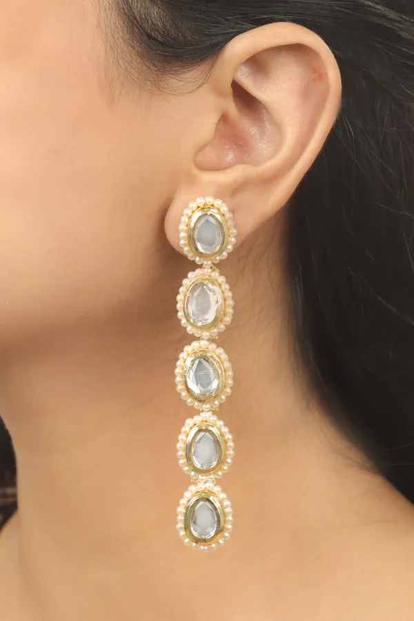 Plain Kundan Long Earrings