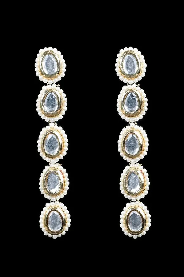 Plain Kundan Long Earrings