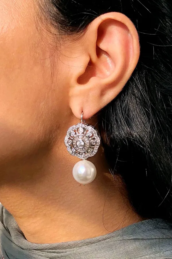 Flower Zirconia White Pearl Earrings