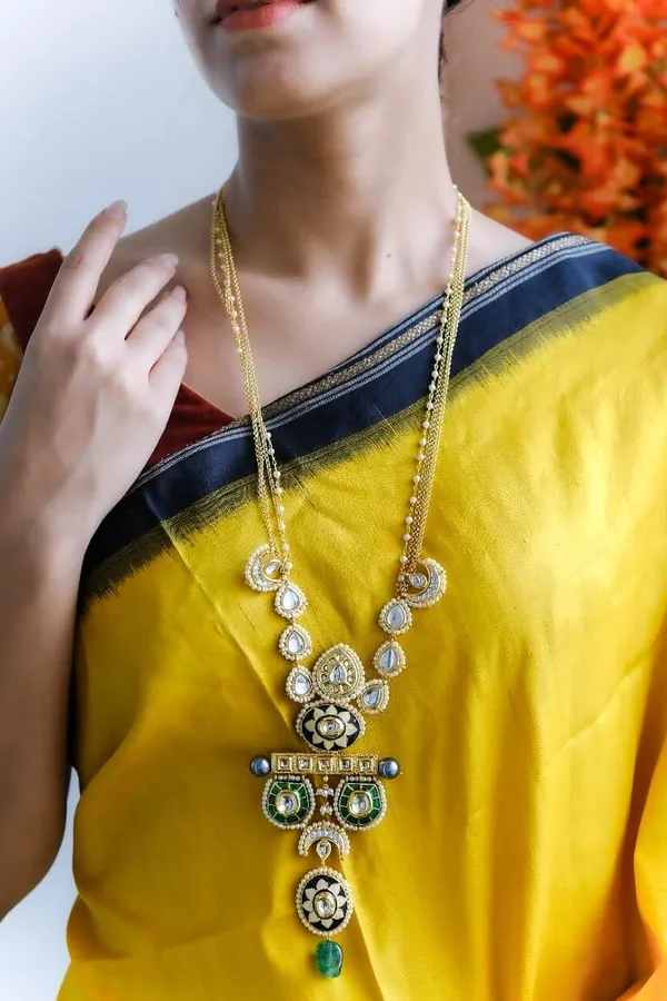 Asymmetric Green Drop Pendant Necklace