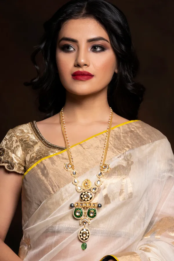 Asymmetric Green Drop Pendant Necklace