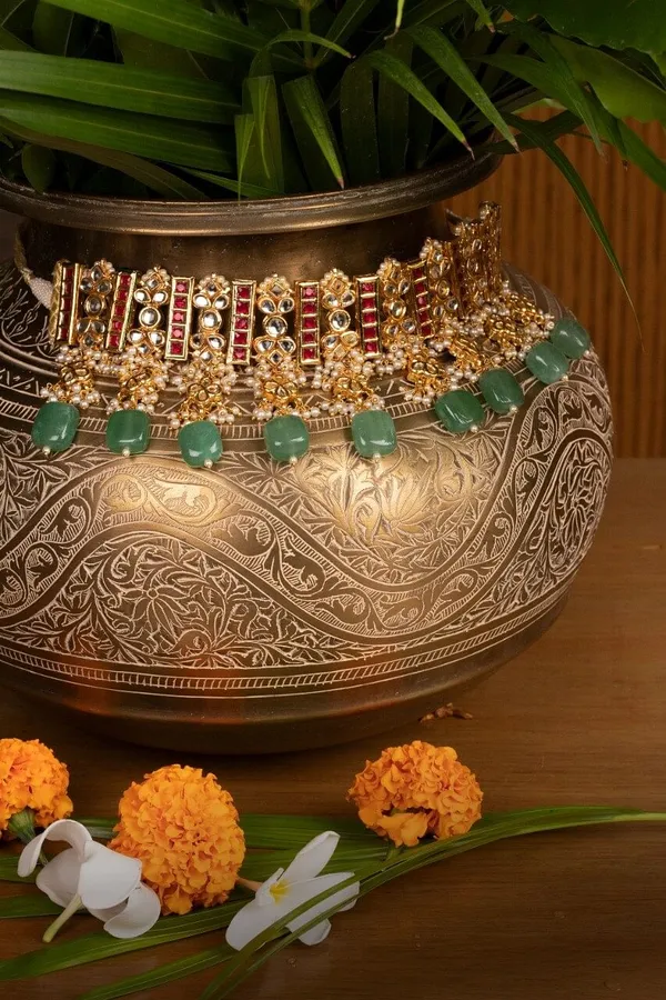 Statement Green Drops Red Hints Kundan Choker