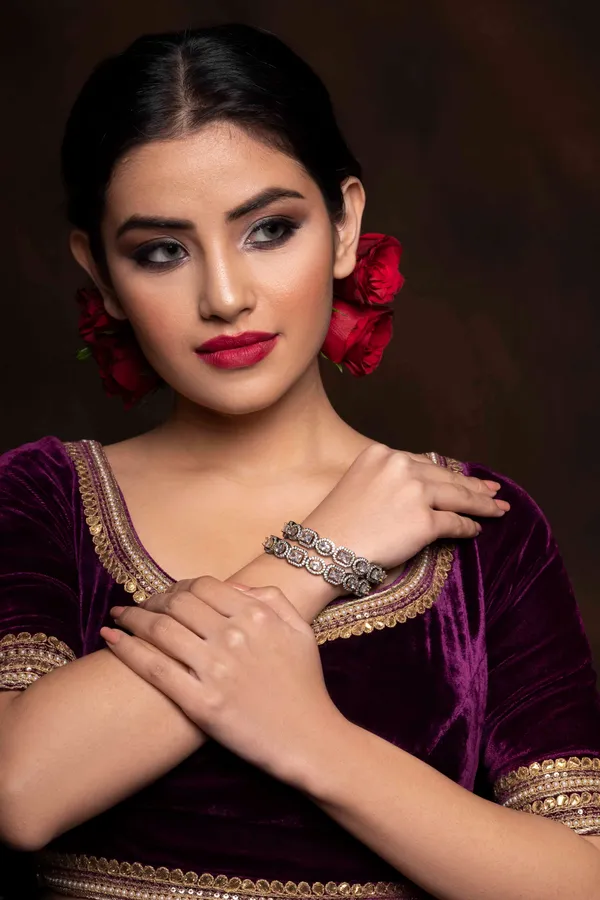 Black Frames Zirconia Bangles