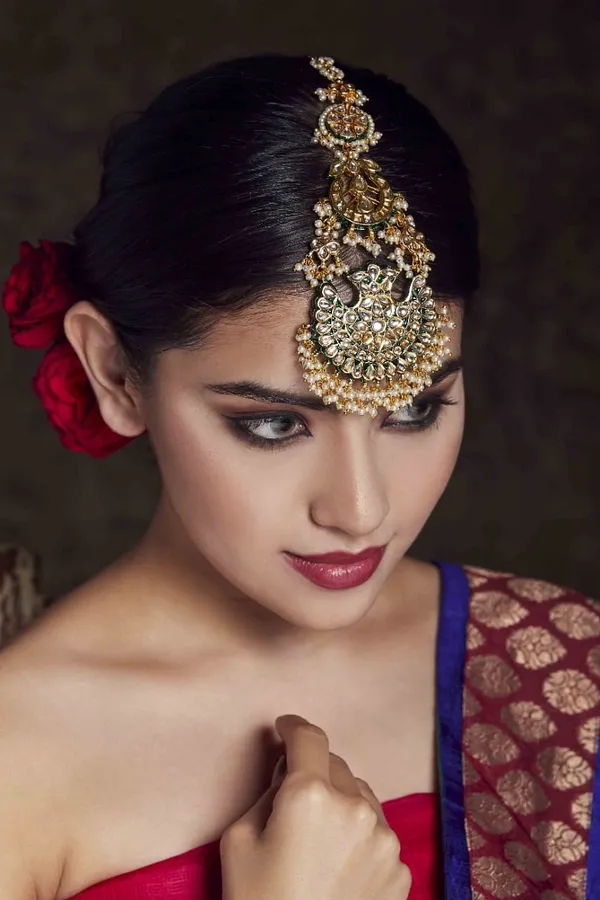 Statement Kundan Green Meena Tikka