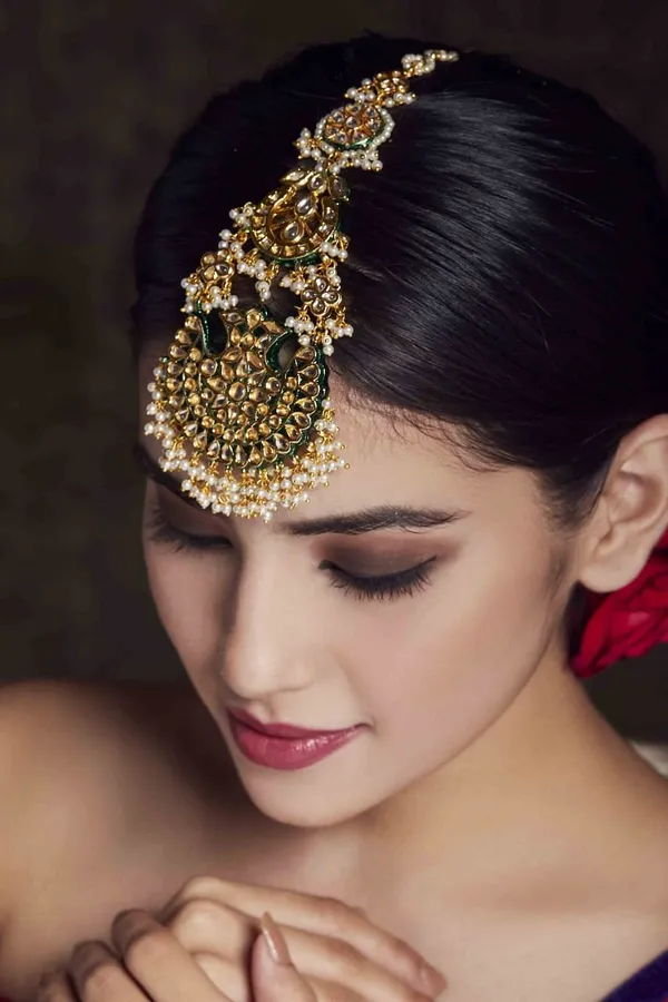 Statement Kundan Green Meena Tikka