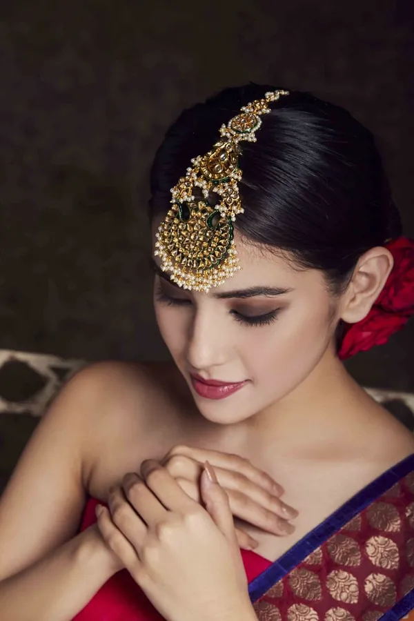 Statement Kundan Green Meena Tikka