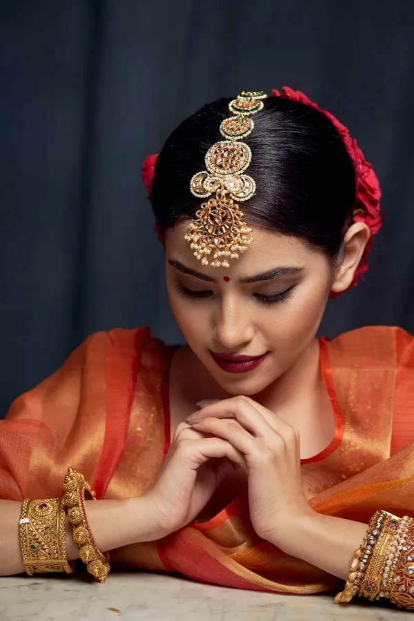 Layered Kundan Tikka