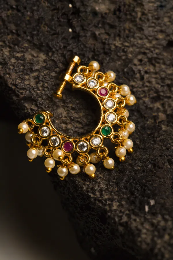 Red & Green Kundan Nath With Pearl Drops