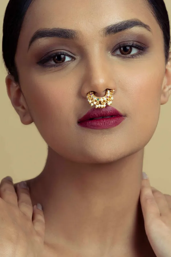 Red & Green Kundan Nath With Pearl Drops