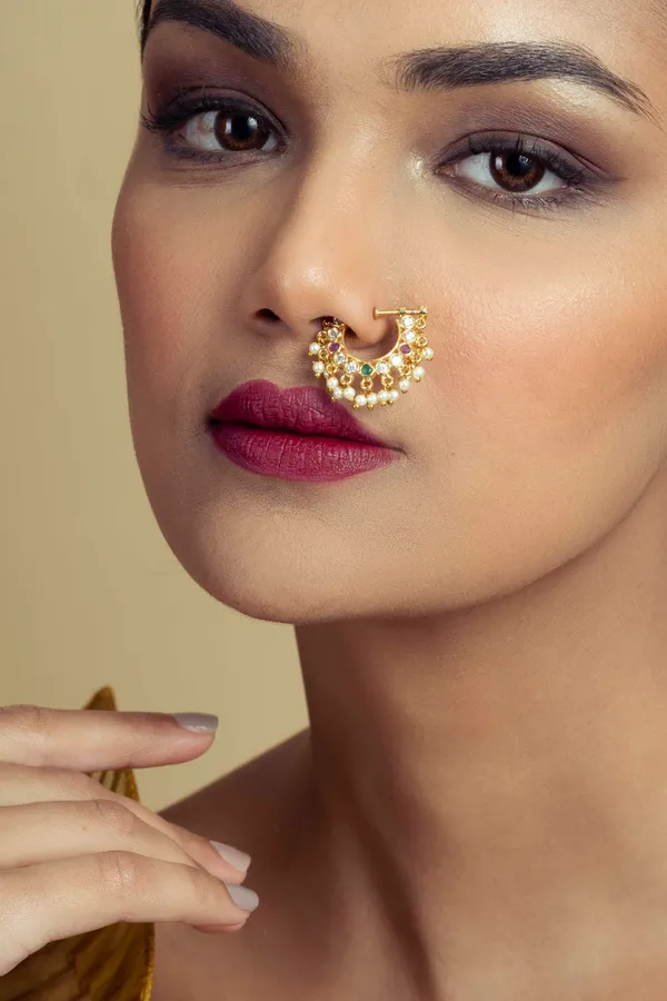 Red & Green Kundan Nath With Pearl Drops