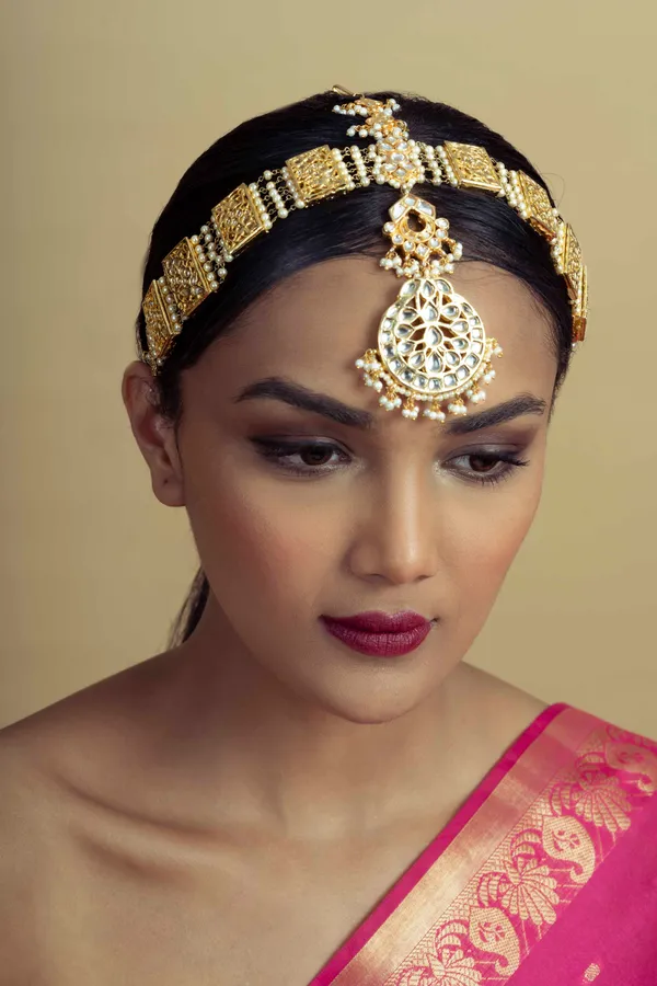 Statement Kundan Bridal Mathapatti With Pearl Drops