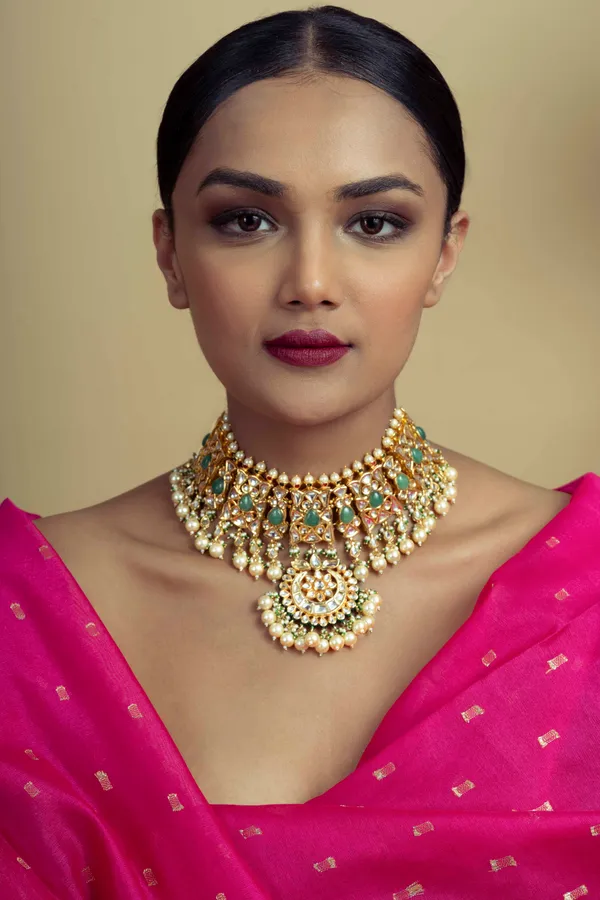 Green & Gold Choker Necklace With Pearl Drops