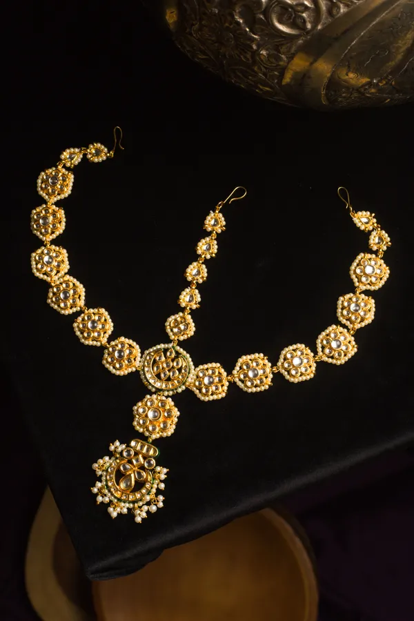 Gold Kundan & Pearls Mathapatti