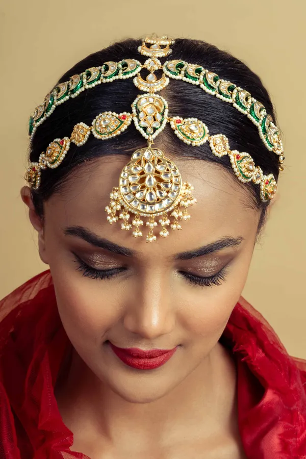 Statement Gold And Green Paisley Mathapatti