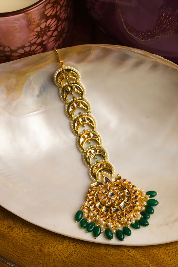 Statement Green And Gold Chand Maang Tikka