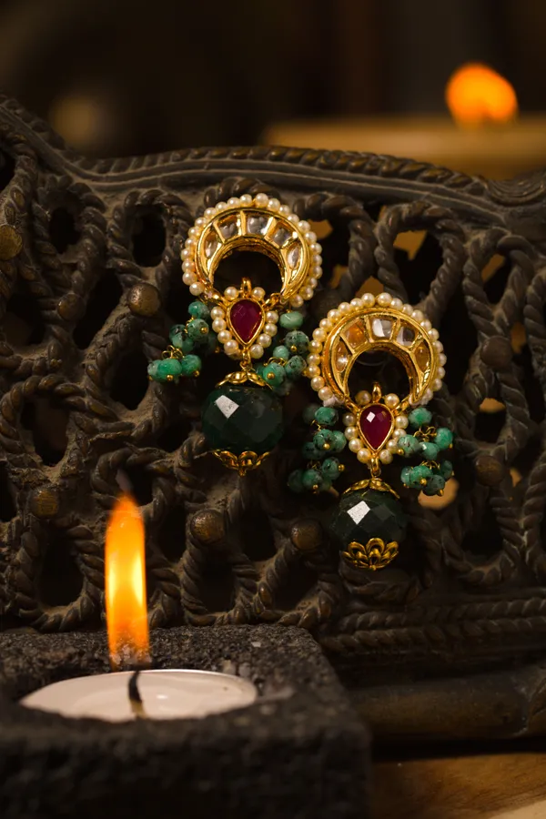Red Kundan Gold Chand Green Drops Earrings