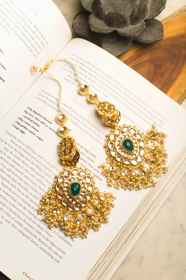Green Center Gold Kundan Biya Drops Earrings