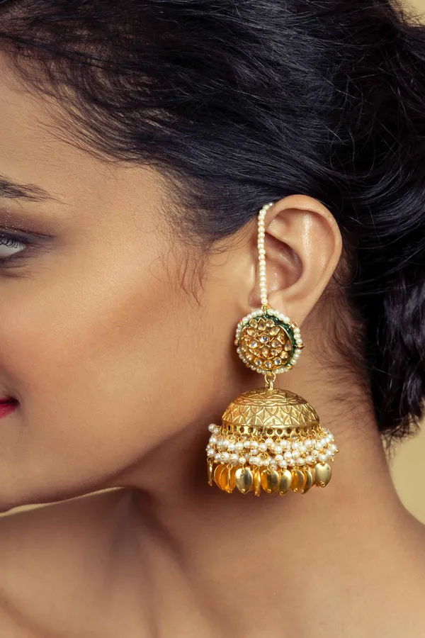 Gold Kundan Pipalpatti & Pearls Jhumki
