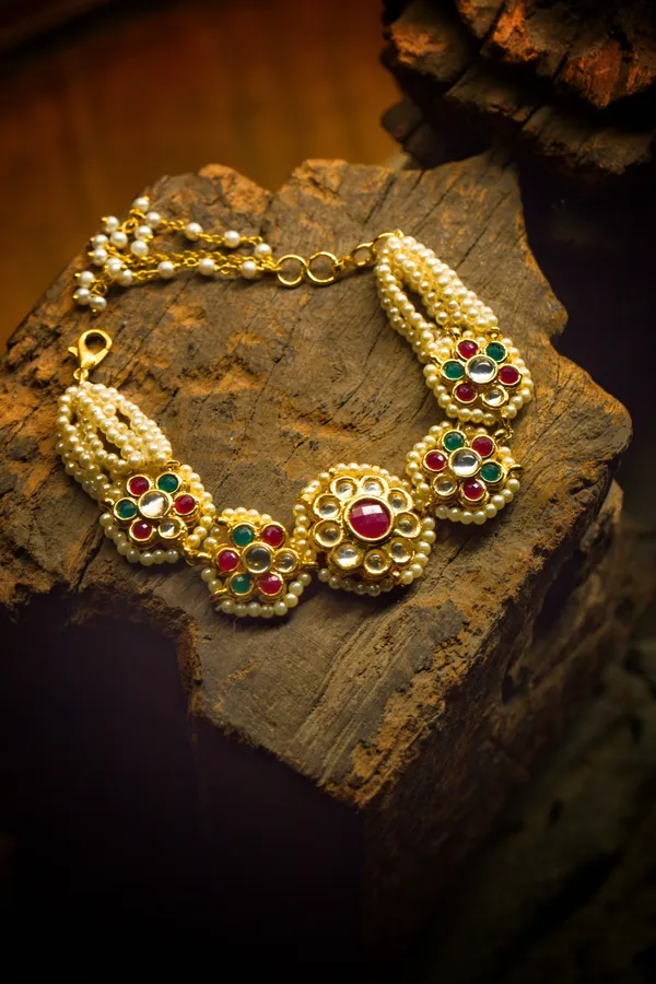 Red & Green Kundan Pearls Bracelet
