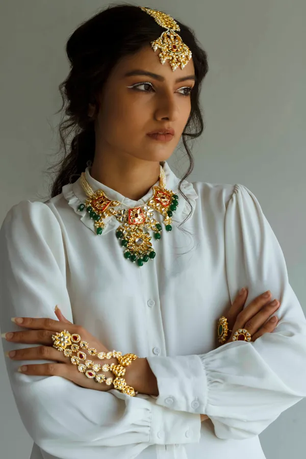 Gold & Red Kundan Flower Haathphool